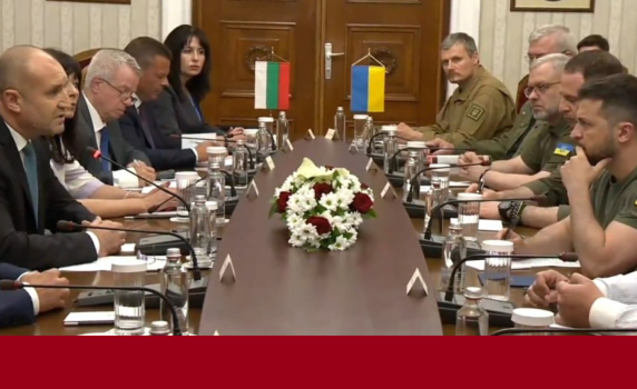 Радев пред Зеленски: Не подкрепям предоставянето на българско оръжие, конфликтът няма военно решение