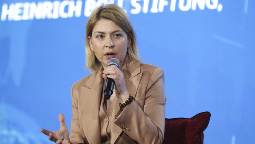 Украйна ще "преразгледа стратегията", ако не бъде поканена на срещата на върха на НАТО