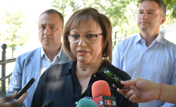 Нинова: ГЕРБ и ПП се хванаха за гушите за 1.2 млрд. лв.