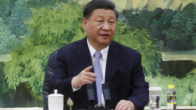 Китайският президент Си Цзинпин обеща днес да продължи да работи