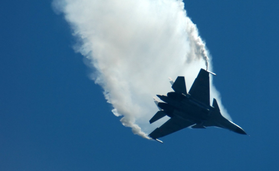 Руски Су-35 накара американски самолет да премине през турбулентната му следа в Сирия