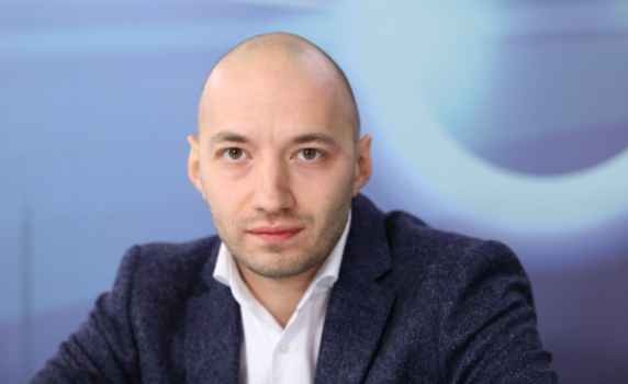Димитър Ганев: Политическото разделение вече не е "статукво - промяна", а по линия на евроатлантизма