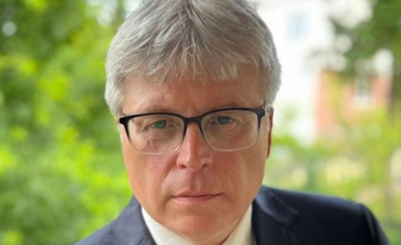 Кандидатът на ПП-ДБ за шеф на НЗОК Станимир Михайлов подал декларация с невярно съдържание за имоти