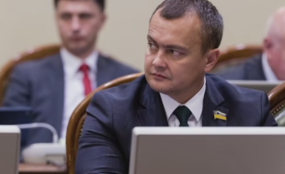 Зеленски осъди „предателството“ на украински депутат, почивал на Малдивите