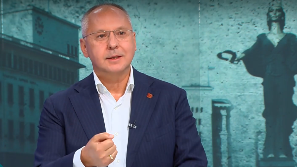 Станишев: Целта на конституционните промени е да се заличи от паметта ни всичко за Руско-турската освободителна война