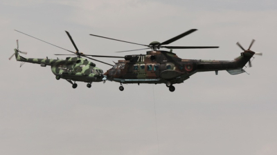 Тренировъчни полети с хеликоптери с изпълнение на дневни и нощни