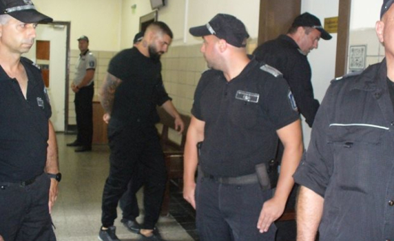 Оставиха в ареста Георги Георгиев, обвинен за обезобразяването на 18-годишно момиче
