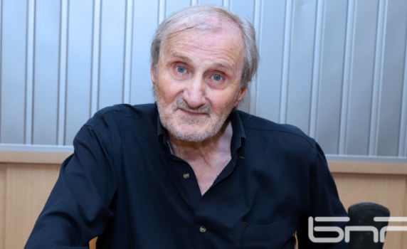 Вацев: Българското общество се движи назад във времето - към епохата на единствената истина