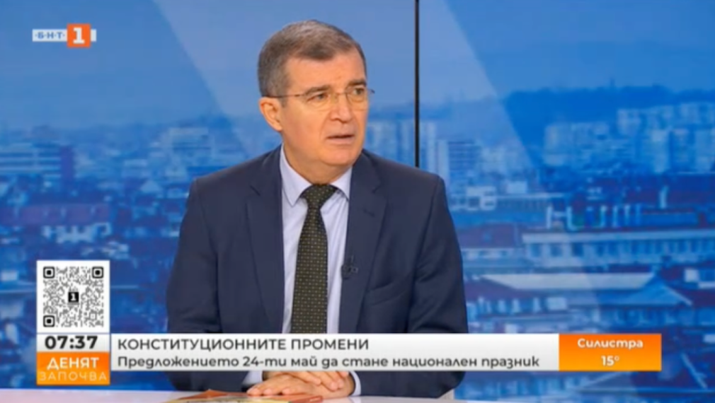 Стефан Стоянов: В учебника по история в Гърция пише, че Кирил и Методий са официални служители на Византия и са изпълнявали мисии