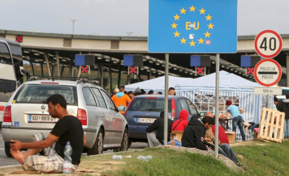 Фронтекс отчита рекордни нива на незаконни преминавания на границите на ЕС