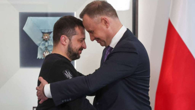 Президентът на Полша Анджей Дуда посреща украинския си колега Володимир Зеленски