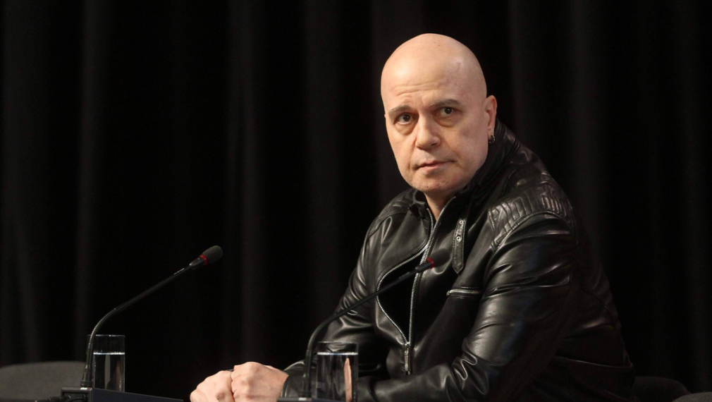 Слави Трифонов: Имал ли е срещи Кирил Петков с Алексей Петров и ако да - кога, къде и защо? Бил ли е посредник Алексей Петров между ГЕРБ и „Продължаваме промяната“ за правителство ?
