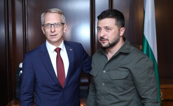 Зеленски потвърди пред Денков, че Киев ще купи реакторите от АЕЦ „Белене“