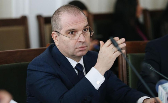 Гроздан Караджов: "Промяната" ще даде 600 млн. допълнително за "Хемус", която обяви за кражбата на века. Или как Кирил и Асен развиха корупционните практики на ГЕРБ