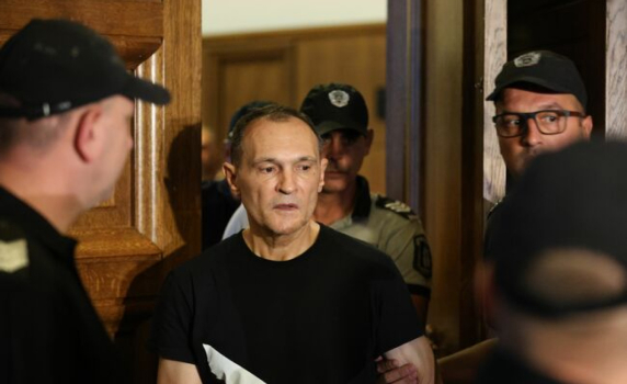 Назначиха охрана на Васил Божков и близките му. "Нове холдинг": Фалшива новина е, че е екстрадиран