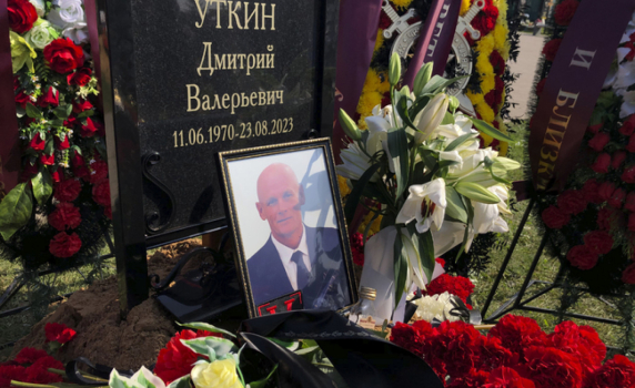 Погребаха Дмитрий Уткин, дясната ръка на Пригожин във "Вагнер"