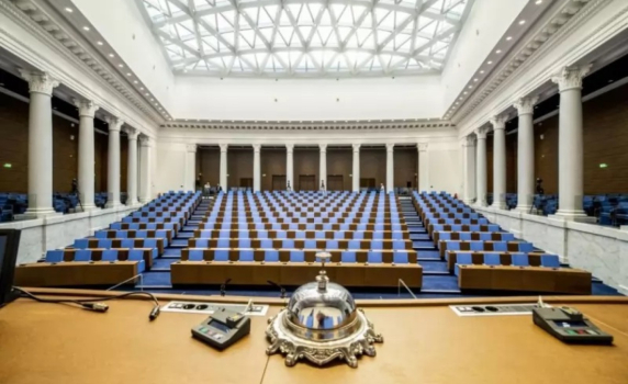 На живо от парламента - 1 септември, 2023 г.