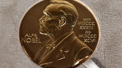 Нобеловата фондация която връчва едноименните престижни награди промени политиката си