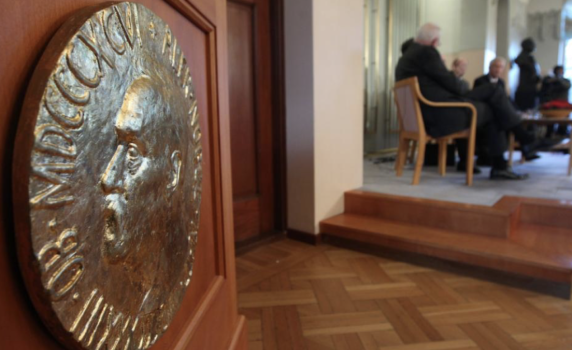 Нобеловата фондация оттегли поканата към посланиците на Русия, Беларус и Иран за връчването на наградите