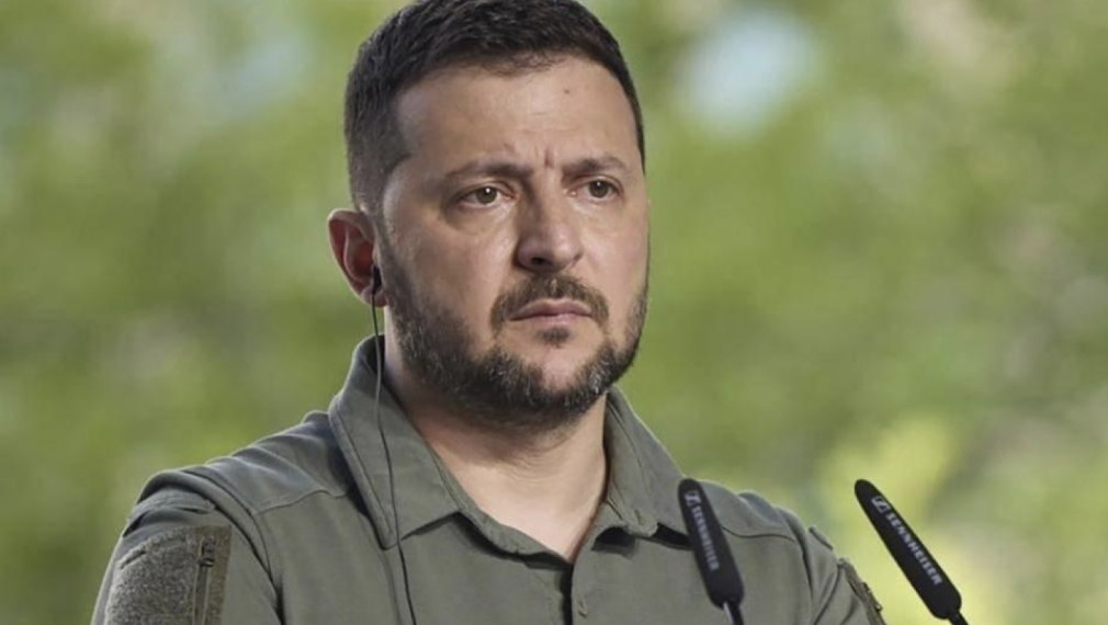 "Фигаро": Желанието на Зеленски да се бори до победен край дразни САЩ