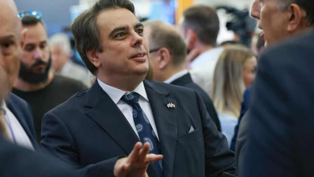 Асен Василев: С инфлацията сме извън параметъра за еврозоната, но разликата с ЕС се свива