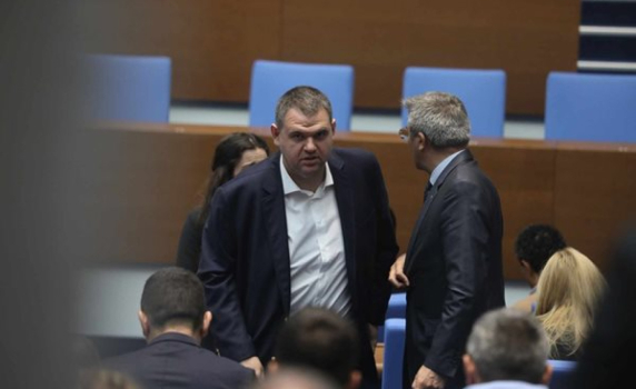 Делян Пеевски: ДПС подкрепя в Конституцията да бъде вписано, че България е член на ЕС и НАТО