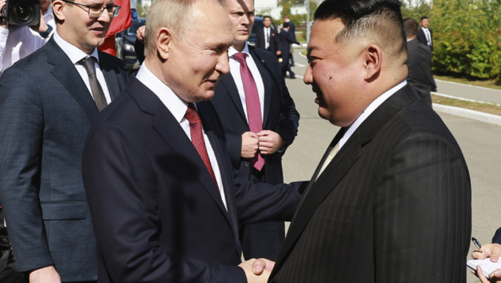 Путин и Ким се срещнаха на космодрума "Восточний"