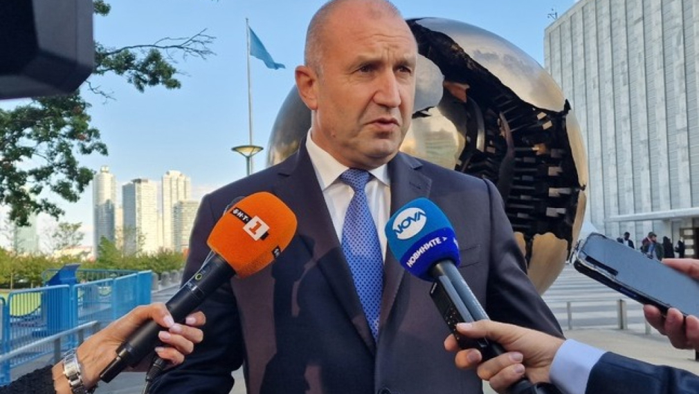 Радев: Черно море вече е военна зона, няма как да го отречем. Това неизбежно ще пълзи към нас