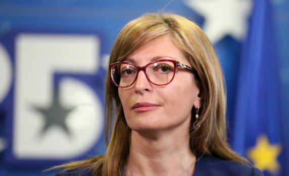 Екатерина Захариева: Руската църква се ползва за геополитически интереси