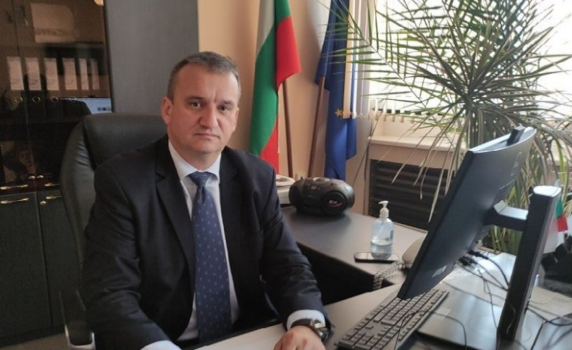 Гражданският инициативен комитет, издигнал Минчо Афузов за кмет на Сливен, внесе 2608 подписа в подкрепа на неговата кандидатура