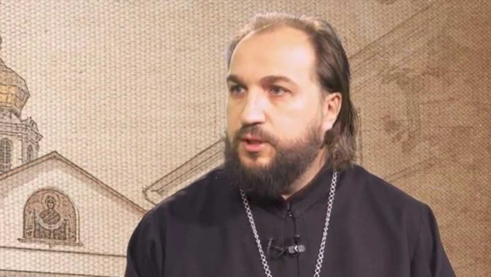 Експулсираният Васиан: Свещениците, назначени от патриарх Неофит в Руската църква, нямат право да служат там