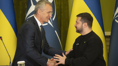 Шефът на НАТО: Украинските сили постепенно набират сила