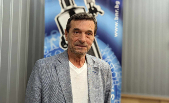 Димитър Манолов: Никой не знае какво са предали в Брюксел. Ако ТЕЦ-овете не произвеждат ток, тези хора няма с какво да си заредят телефончетата и таблетчетата