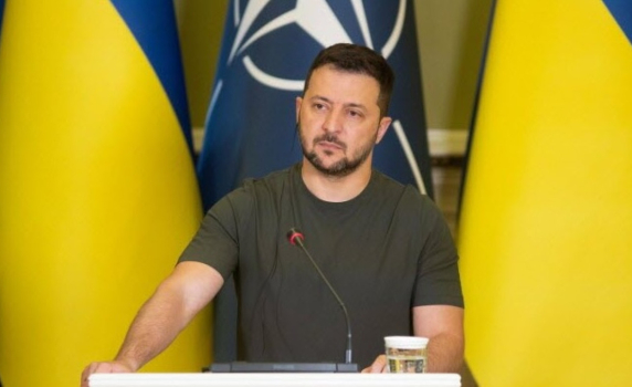 Френски град свали знамето на Украйна след думите на Зеленски за Армения и подкрепата му за Илхам Алиев