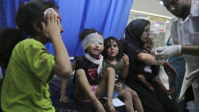 Ранени от израелски удари палестински деца в болницата Шифа в