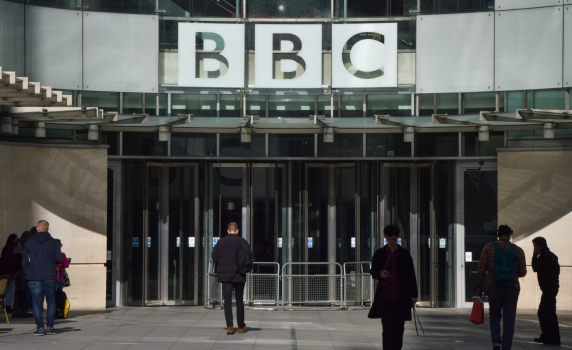 BBC свали от ефир 6-има репортери заради пропалестинска позиция в социалните мрежи