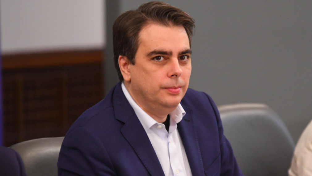 Асен Василев пред „Файненшъл Таймс”: „Лукойл Нефтохим” е в процес на продажба