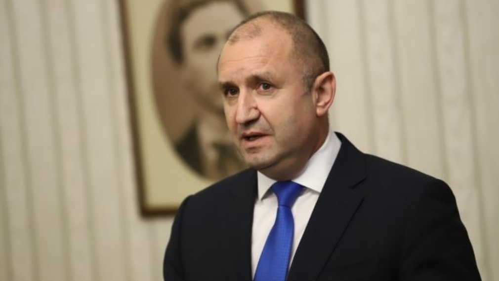 Радев: Имаме скрито управление по сценарий на запис. „Лукойл” е показател за това