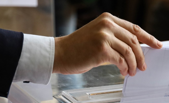 "Медиана": Васил Терзиев - 24,8%, Ваня Григорова -22,2%, Антон Хекимян -21, 4%, Деян Николов - 13.4%