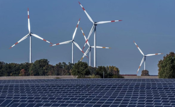 Доклад на МАЕ: Световната електрическа мрежа не може да поеме огромния брой възобновяеми източници