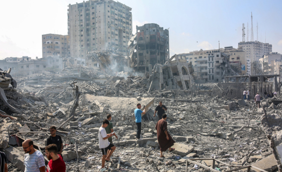 4385 са убити в Газа, 13 хиляди са ранени. Хамас държи най-малко 210 заложници, загинали са 307 израелски войници