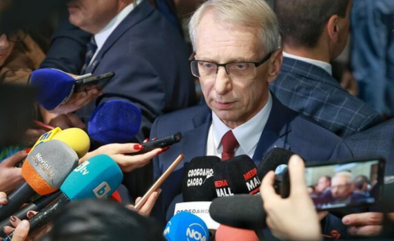 Денков: Предложението да се отмени дерогацията за вноса на руски петрол е невъзможно