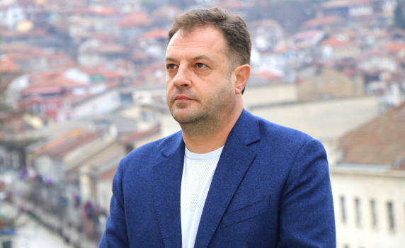Даниел Панов:  Старото военно училище във Велико Търново – много интереси и малко истина