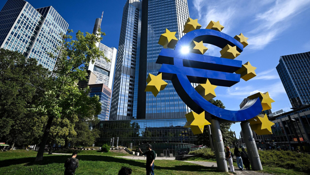 Следвайте Гласове в ТелеграмИкономическото доверие в еврозоната пред октомври пада до
