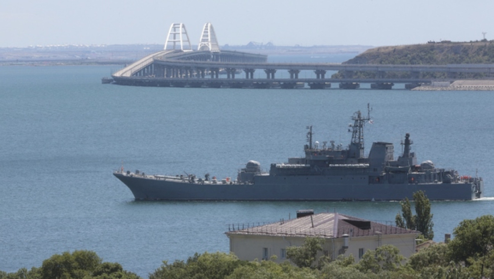 Украйна порази руска корабостроителница в Крим, нанесе щети на един кораб