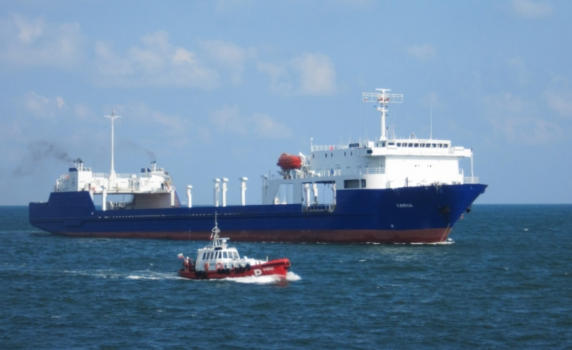 Ферибот, каращ газ от Русия за България, се сблъска с кораб край Шабла, има пробойна