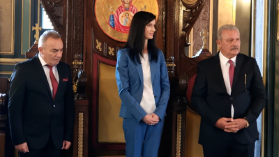 Снимка БТАВъншният министър Мария Габриел и министърът на културата Кръстю