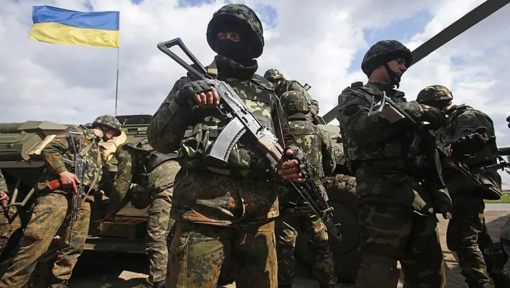 Украйна ще бори корупцията в армията с цветни бои