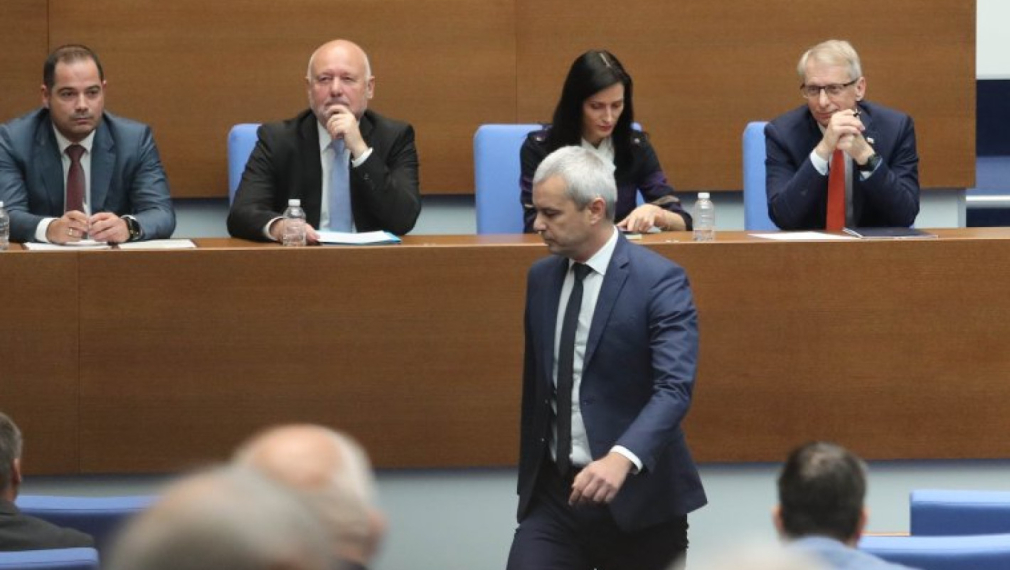 Тагарев: БСП и "Възражданe" отблъскват от армията с дезинформация. Нинова: Това е виц. Костадинов: Мястото ви е в затвора, Тагаренко!