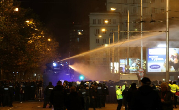Екипите на спешна помощ  са прегледали 24 пострадали при протеста в София, други 14 ранени са потърсили помощ в „Пирогов“